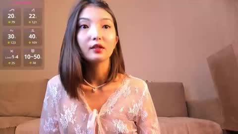 nooniemoon online show from September 28, 2:17 am