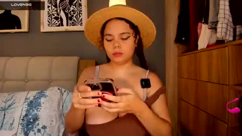Soy Ash online show from June 10, 1:43 pm