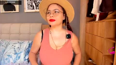 Soy Ash online show from June 17, 1:34 pm