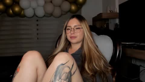 Ara online show from November 6, 7:09 am