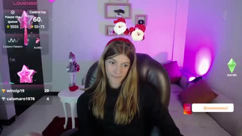 Nora online show from December 17, 8:21 pm