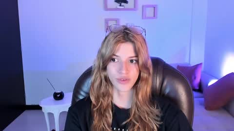 Nora online show from February 11, 9:14 pm