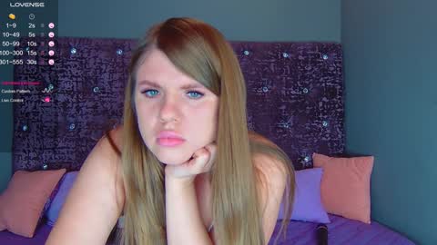 Snapshot of norabigas chatting on December 26, 11:57 pm Nora online show from December 26, 11:57 pm