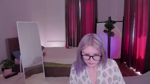 Snapshot of noranowana chatting on June 10, 6:12 am Nora 3 online show from June 10, 6:12 am