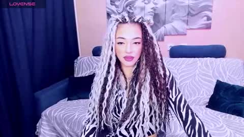 NoraSun online show from December 19, 4:58 pm