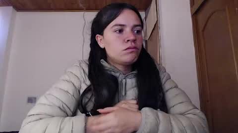 noreen_ online show from April 30, 10:03 pm