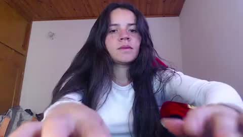 noreen_ online show from July 6, 7:27 pm