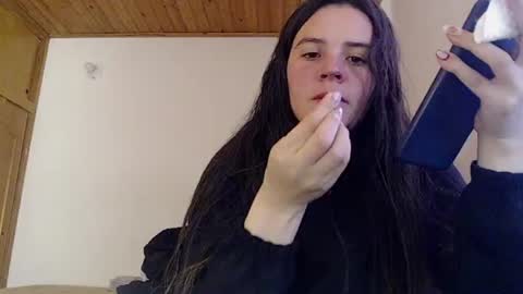 noreen_ online show from July 15, 9:31 pm