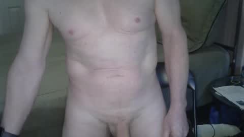 Snapshot of norm004 chatting on January 10, 5:37 pm norm004 online show from January 10, 5:37 pm