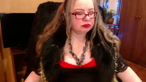 miss Tress online show from December 31, 11:28 pm
