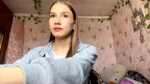 Lina online show from September 15, 6:35 am