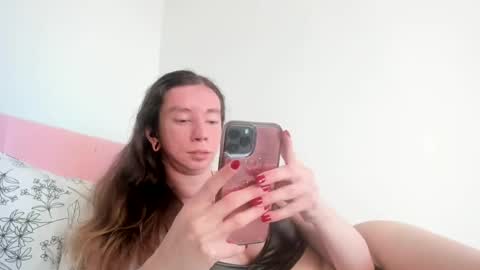 Snapshot of nortar9766 chatting on December 26, 8:32 pm Emily snow online show from December 26, 8:32 pm