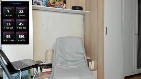 Snapshot of north_stallion chatting on December 4, 8:56 am North stallions online show from December 4, 8:56 am