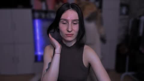 Snapshot of north_valkyrie chatting on February 14, 5:53 pm Hazel online show from February 14, 5:53 pm