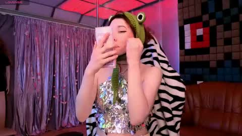 northern_moon online show from May 28, 8:22 am