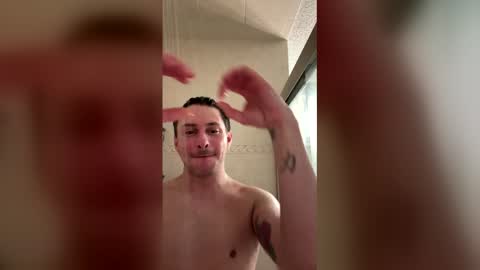 Snapshot of northofsouth_xxx chatting on April 15, 10:11 am northofsouth_xxx online show from April 15, 10:11 am