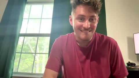 Snapshot of northofsouth_xxx chatting on April 17, 5:05 pm northofsouth_xxx online show from April 17, 5:05 pm