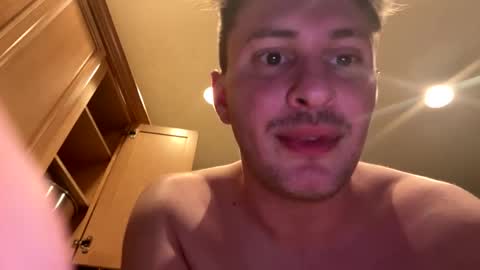 Snapshot of northofsouth_xxx chatting on April 25, 9:56 am northofsouth_xxx online show from April 25, 9:56 am