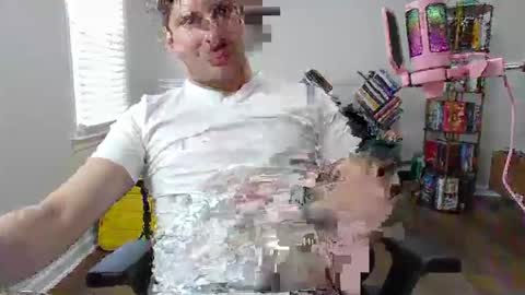 Snapshot of northofsouth_xxx chatting on May 17, 2:24 pm northofsouth_xxx online show from May 17, 2:24 pm