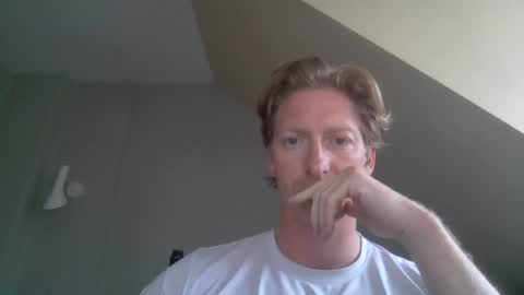 Snapshot of norway_male chatting on July 6, 4:53 pm norway_male online show from July 6, 4:53 pm