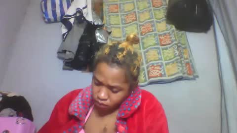 nosminah01 online show from September 13, 12:43 am