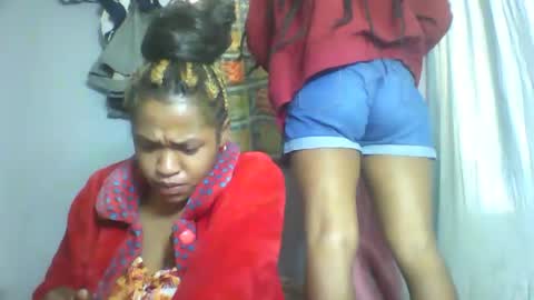 nosminah01 online show from September 14, 8:02 am