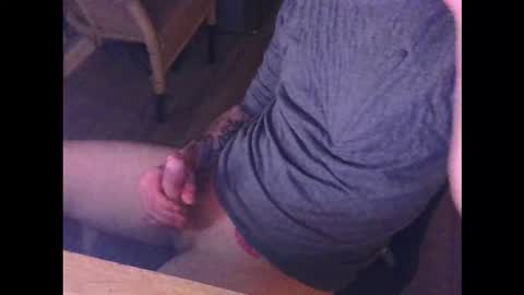 nostrezzzcum online show from November 7, 5:51 am