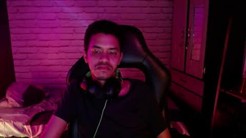 not4work online show from March 29, 6:02 am