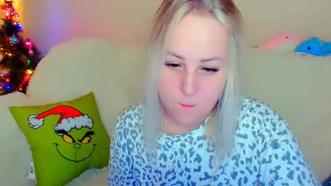 hi glad to chat online show from December 27, 4:15 am