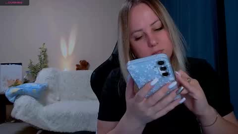 hi glad to chat online show from December 4, 11:19 am