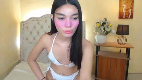 Snapshot of notaestheticallykyline chatting on December 2, 6:30 am Kyline online show from December 2, 6:30 am
