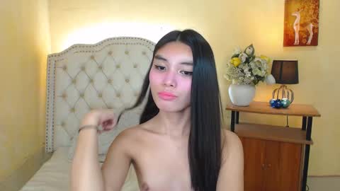 Snapshot of notaestheticallykyline chatting on December 23, 9:16 am Kyline online show from December 23, 9:16 am