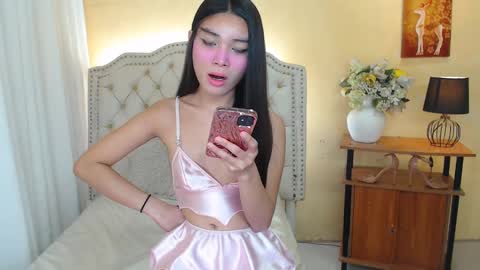 Snapshot of notaestheticallykyline chatting on January 16, 6:03 am Kyline online show from January 16, 6:03 am