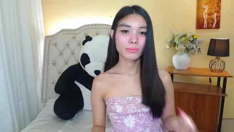 Snapshot of notaestheticallykyline chatting on January 27, 6:19 am Kyline online show from January 27, 6:19 am