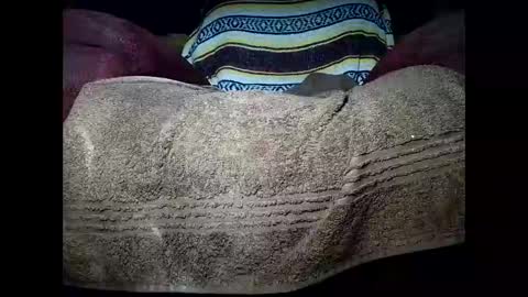 Snapshot of nottoobored chatting on November 6, 3:29 am nottoobored online show from November 6, 3:29 am