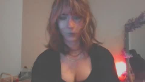 Lucy online show from July 28, 10:42 pm