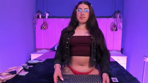 Snapshot of nouur_ chatting on March 28, 5:51 am Nour online show from March 28, 5:51 am