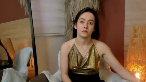 nova_grey__ online show from June 18, 1:48 pm