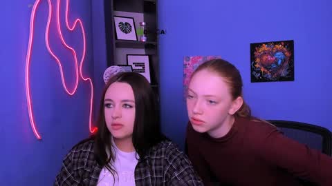 Snapshot of nova_sky_ chatting on April 7, 8:15 am Nova online show from April 7, 8:15 am