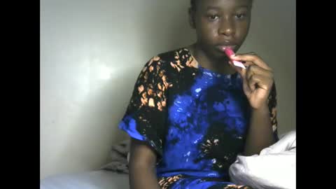 novaah online show from December 15, 1:54 am