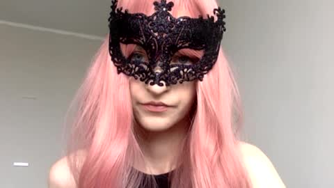 Snapshot of novacute chatting on March 28, 9:20 am Nova online show from March 28, 9:20 am