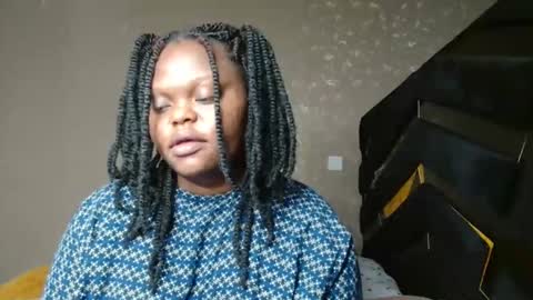 Snapshot of novi_drip chatting on November 3, 12:17 pm Novi online show from November 3, 12:17 pm