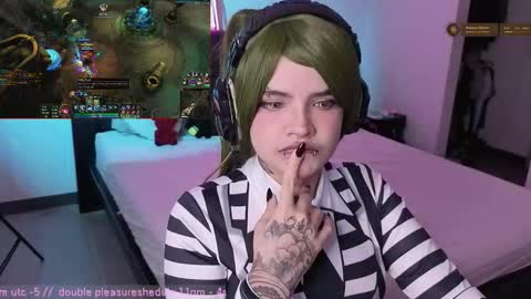 Goth Darling online show from October 10, 5:28 am