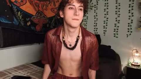 maxie online show from April 1, 3:07 am