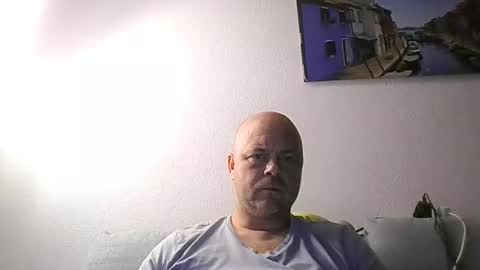 Snapshot of nrekillag81 chatting on April 13, 9:31 pm Swiss Dick online show from April 13, 9:31 pm