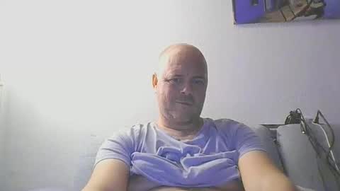 Snapshot of nrekillag81 chatting on April 15, 9:15 pm Swiss Dick online show from April 15, 9:15 pm