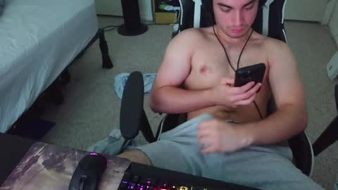 Snapshot of nsfwlogan50 chatting on May 27, 5:54 pm nsfwlogan50 online show from May 27, 5:54 pm