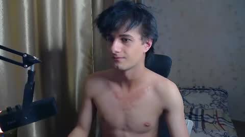 Snapshot of nuar_x chatting on June 13, 4:49 pm Nuar X online show from June 13, 4:49 pm