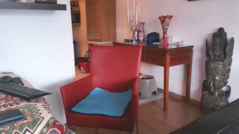 Snapshot of nudejohn chatting on January 13, 1:38 pm Nudejohn online show from January 13, 1:38 pm