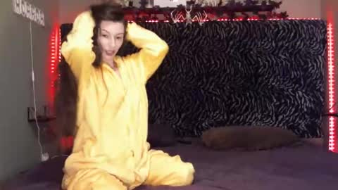 nudenastycouple69 online show from October 31, 8:21 pm